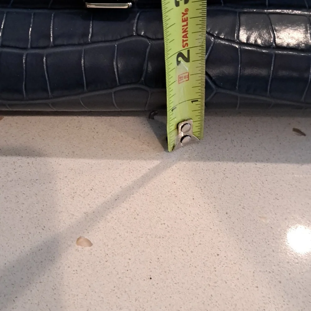 Bruno Magli bag - Picture 9 of 11